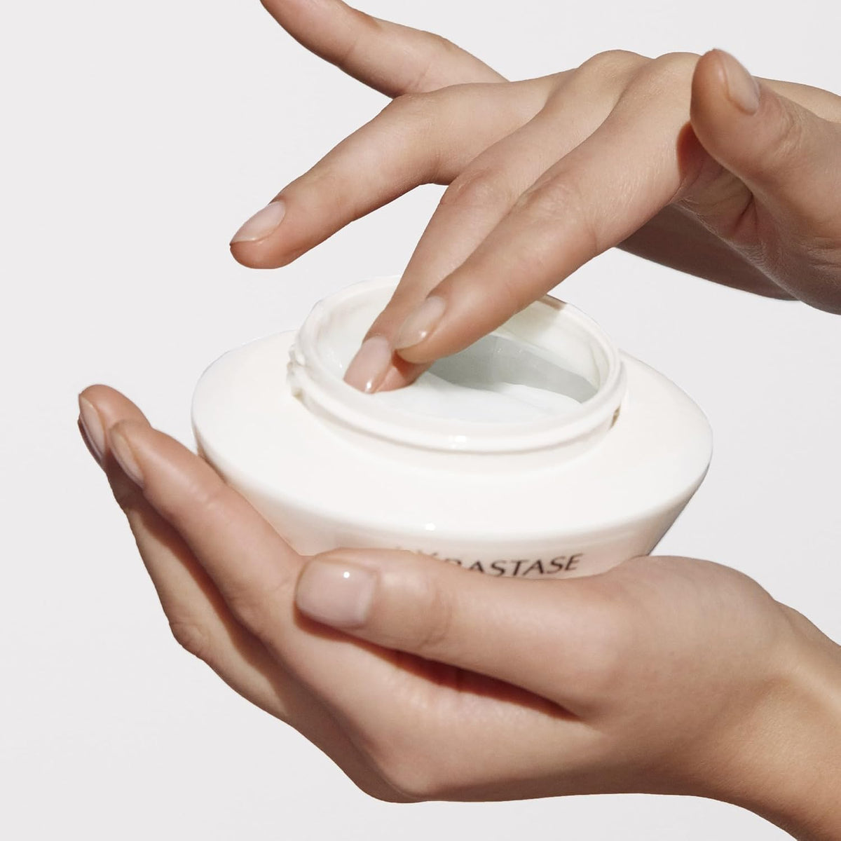 Kérastase | Nutritive Ultra Hydrating Mask for Medium to Thick Very Dry Hair