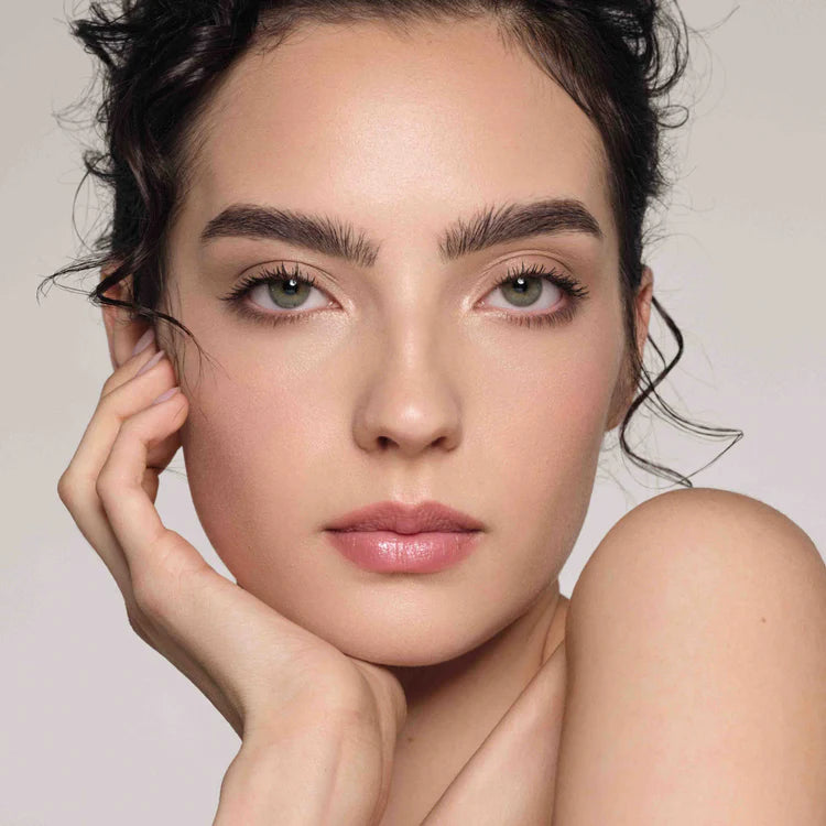 Impeccable Blurring Second-Skin Matte Foundation