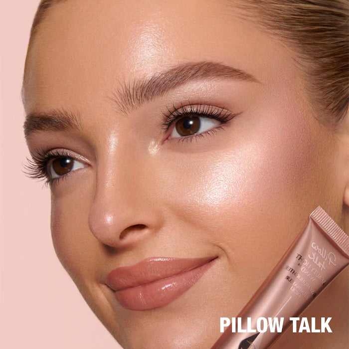 Beauty Highlighter Wand by Charlotte Tilbury
