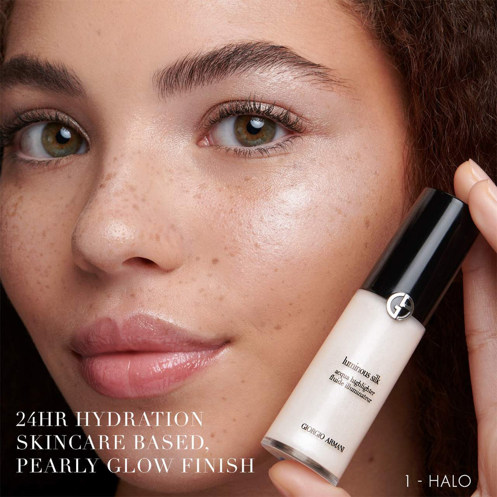 Armani Beauty 
Luminous Silk Acqua Highlighter