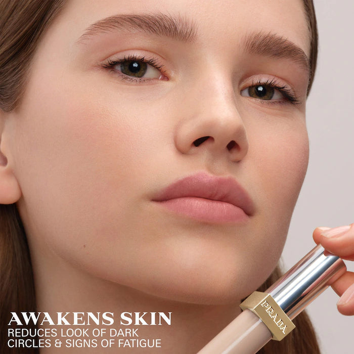 Prada - Micro-Correcting Blurring Concealer with Peptides