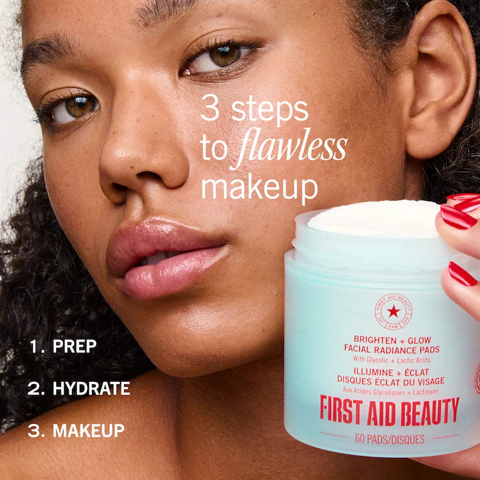 First Aid Beauty - Brighten + Glow Facial Radiance Pads with Glycolic + Lactic Acids