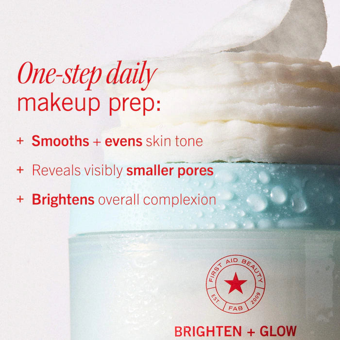 First Aid Beauty - Brighten + Glow Facial Radiance Pads with Glycolic + Lactic Acids