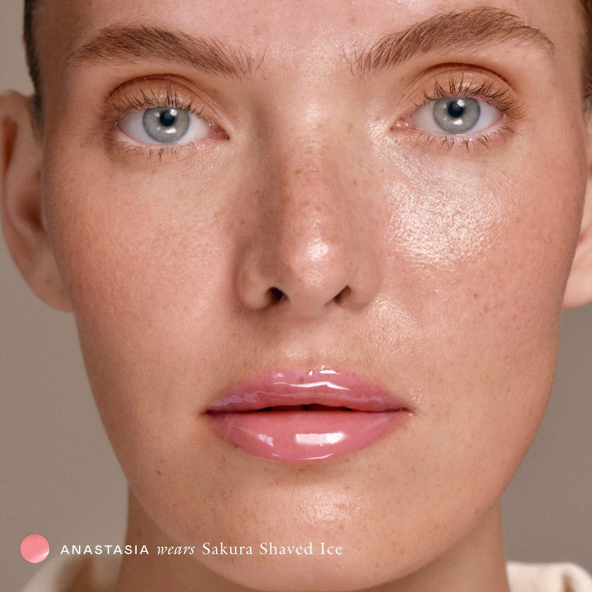 
EADEM 
Le Chouchou Softening + Smoothing Peptide Daily Lip Balm